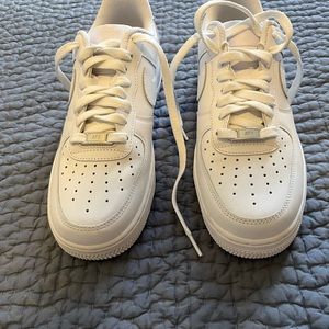 Mens Air Force 1’s size 7.5